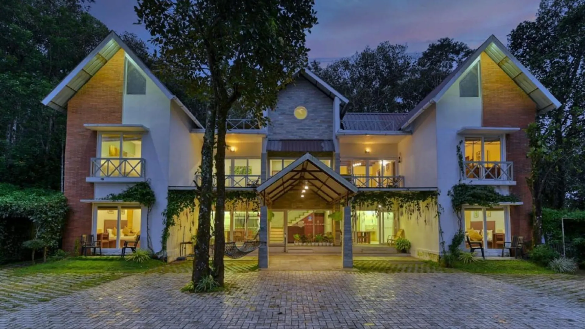 Crayons Guest House Munnar