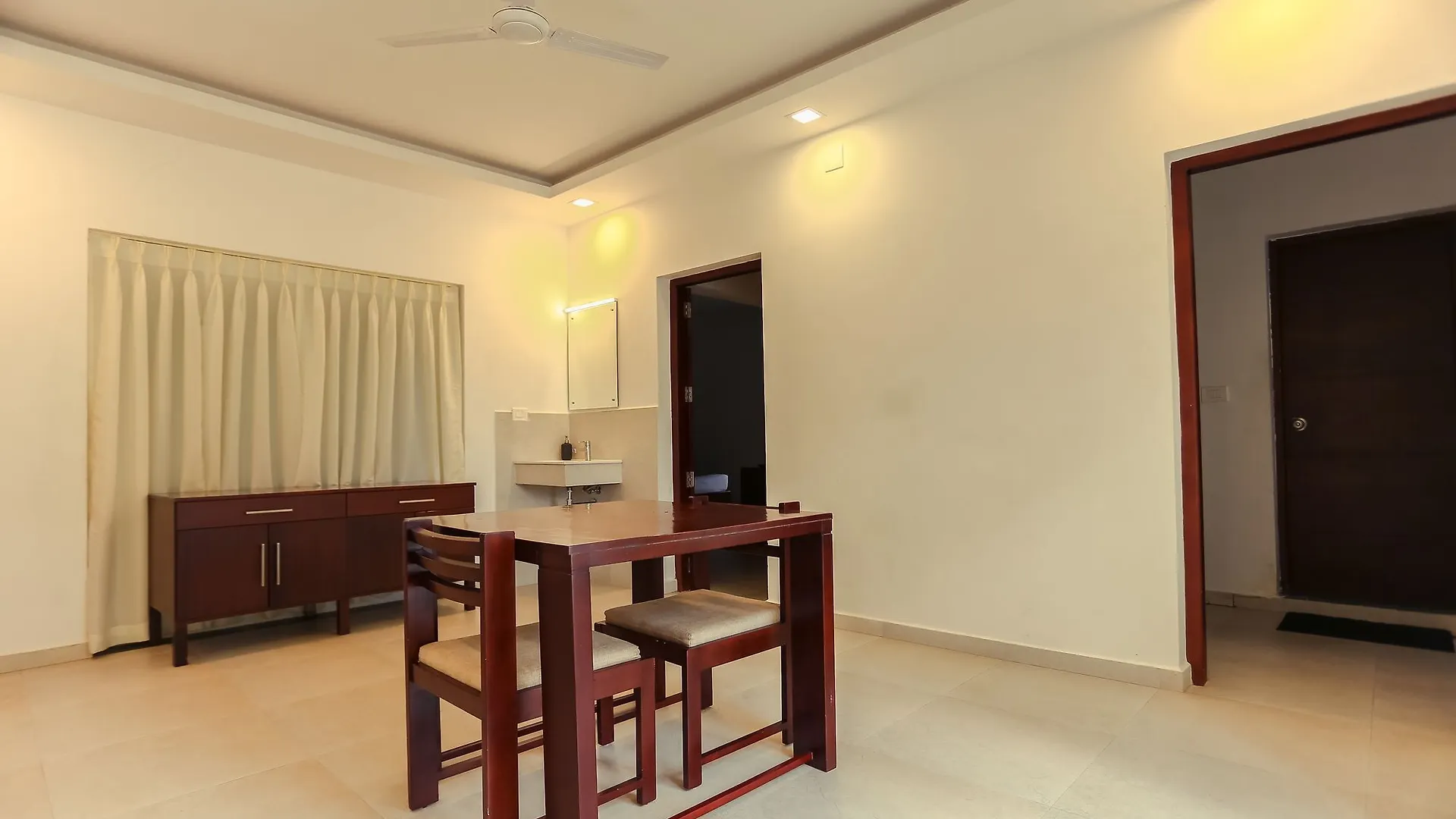 Crayons Guest House Munnar Indie